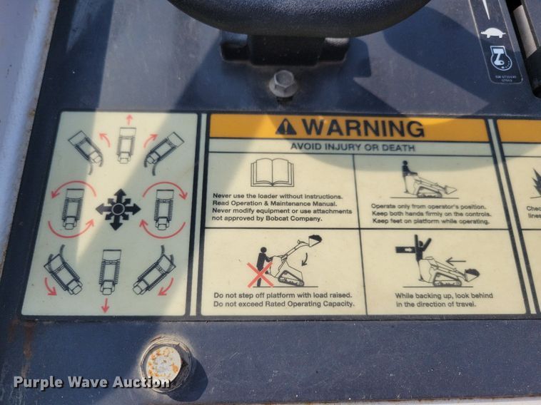 image for item JO9170 2018 Bobcat MT85  compact utility loader