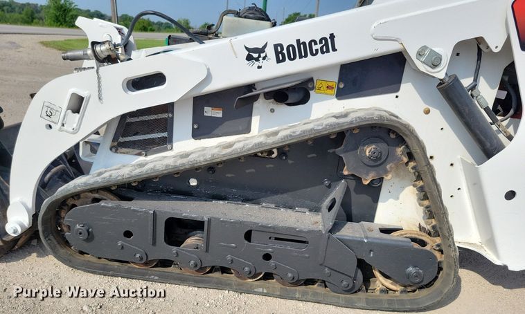 image for item JO9170 2018 Bobcat MT85  compact utility loader