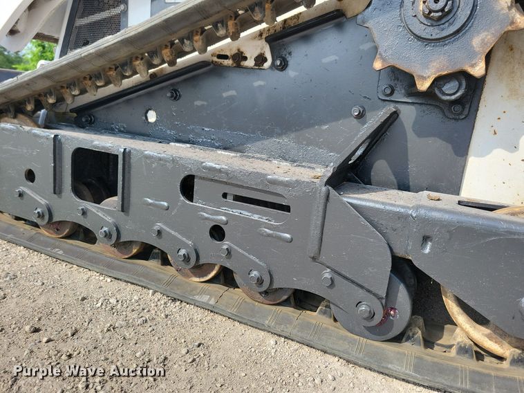 image for item JO9170 2018 Bobcat MT85  compact utility loader