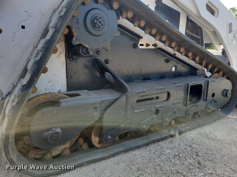 image for item JO9170 2018 Bobcat MT85  compact utility loader