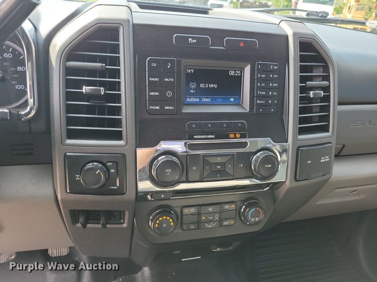 image for item JO9171 2017 Ford F250 Super Duty XL  Crew Cab pickup truck