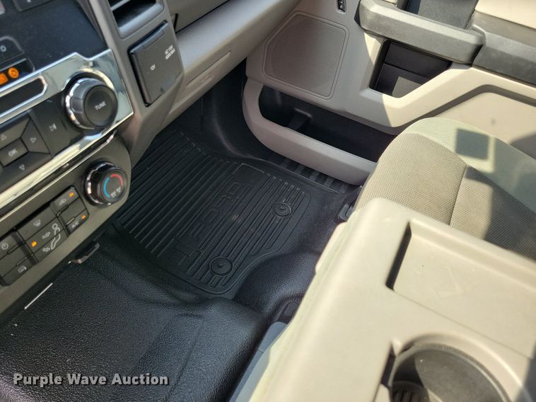 image for item JO9171 2017 Ford F250 Super Duty XL  Crew Cab pickup truck