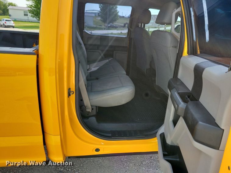 image for item JO9171 2017 Ford F250 Super Duty XL  Crew Cab pickup truck