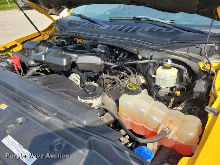 image for item JO9171 2017 Ford F250 Super Duty XL  Crew Cab pickup truck