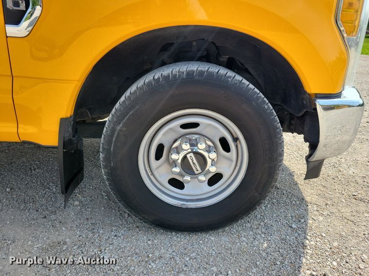 image for item JO9171 2017 Ford F250 Super Duty XL  Crew Cab pickup truck