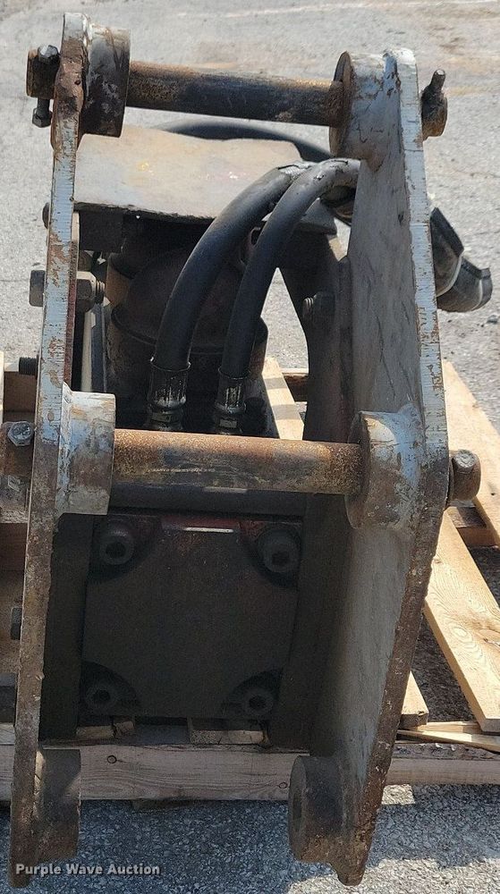 image for item JO9172 1992 Krupp HM600D  breaker