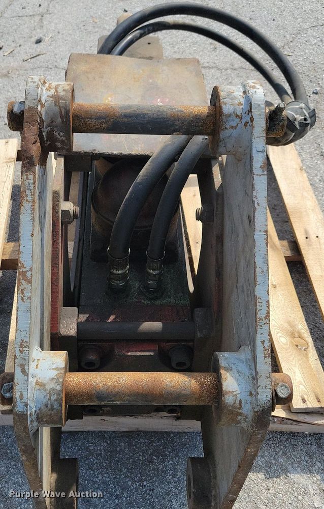 image for item JO9172 1992 Krupp HM600D  breaker