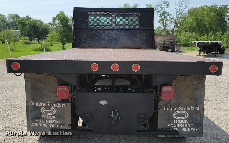 image for item JO9173 1997 Freightliner FL70  flatbed truck