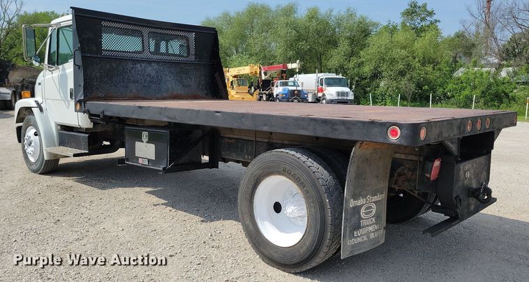 image for item JO9173 1997 Freightliner FL70  flatbed truck