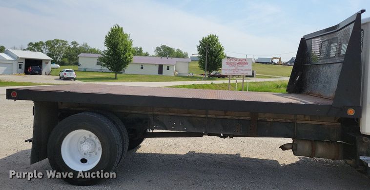 image for item JO9173 1997 Freightliner FL70  flatbed truck