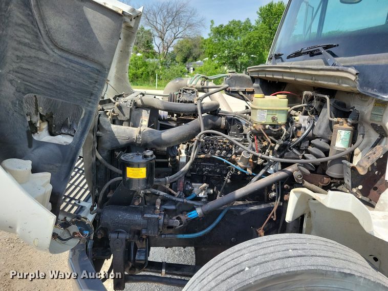 image for item JO9173 1997 Freightliner FL70  flatbed truck