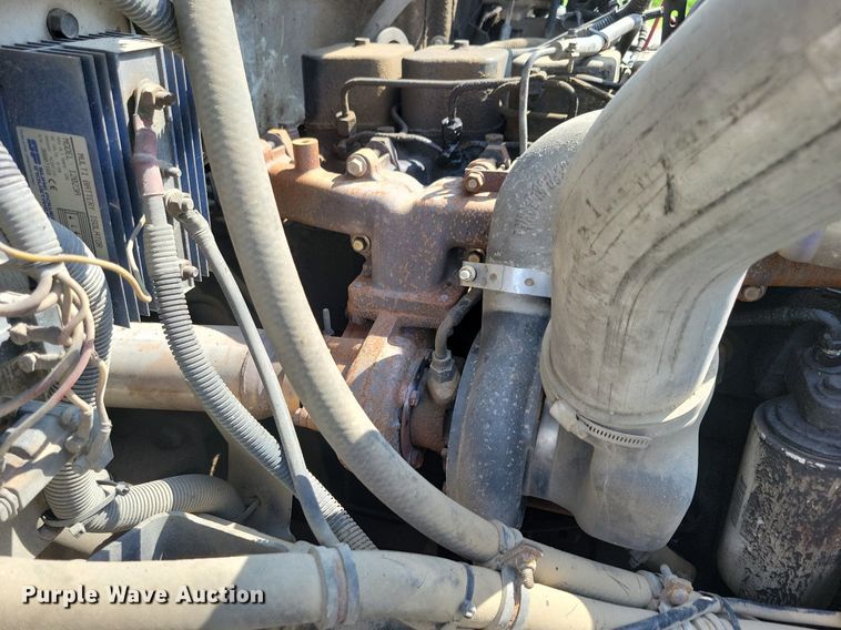 image for item JO9173 1997 Freightliner FL70  flatbed truck