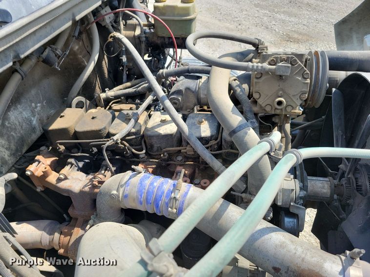 image for item JO9173 1997 Freightliner FL70  flatbed truck