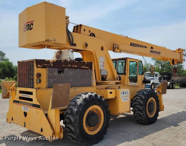 image for item JO9174 2009 Broderson RT-300-2E  crane