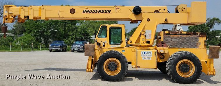 image for item JO9174 2009 Broderson RT-300-2E  crane