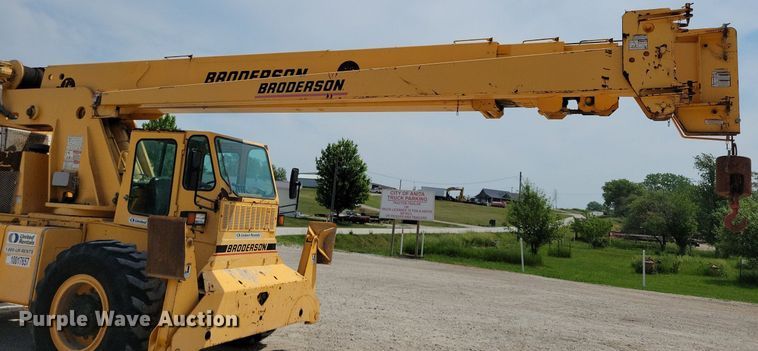 image for item JO9174 2009 Broderson RT-300-2E  crane