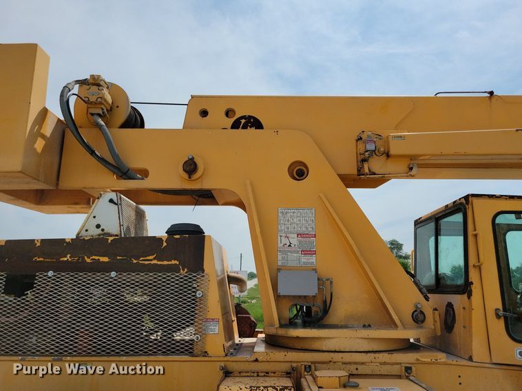 image for item JO9174 2009 Broderson RT-300-2E  crane