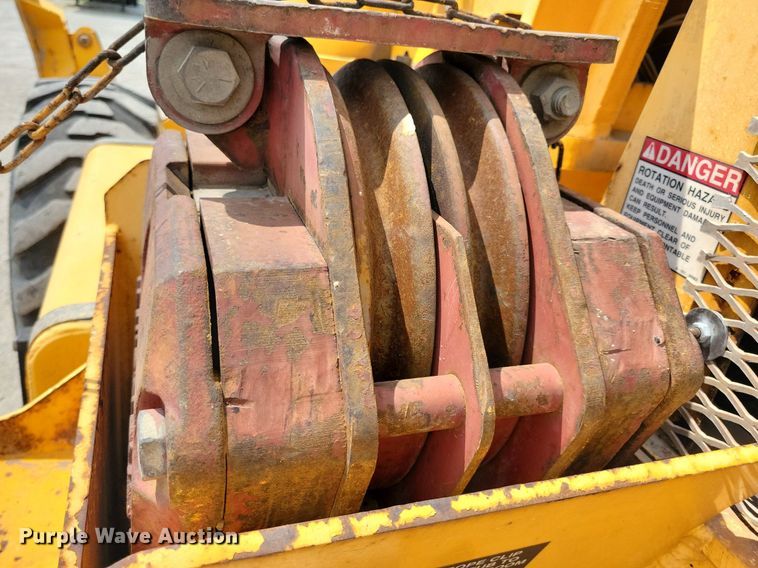 image for item JO9174 2009 Broderson RT-300-2E  crane