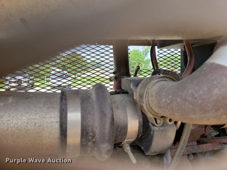 image for item JO9174 2009 Broderson RT-300-2E  crane