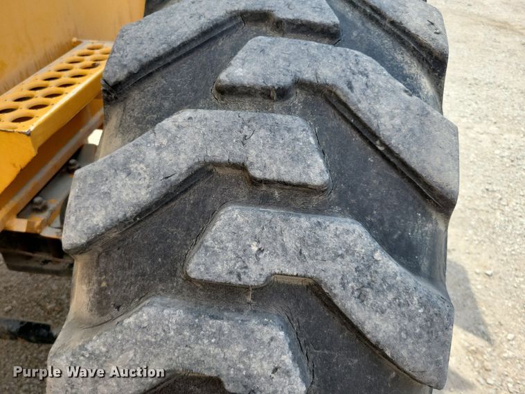 image for item JO9174 2009 Broderson RT-300-2E  crane