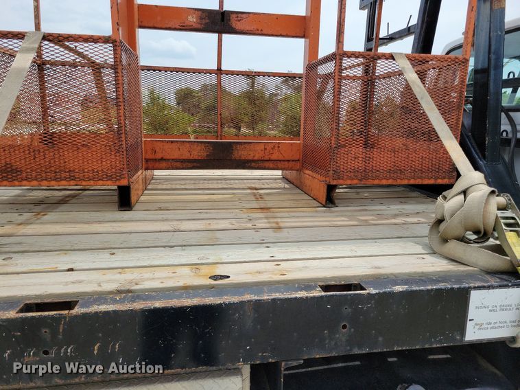 image for item JO9175 1999 Ford F800  crane truck