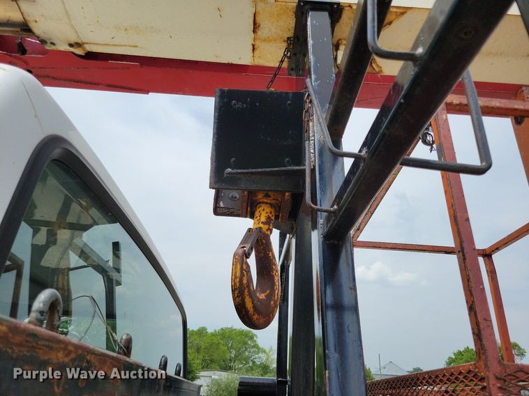 image for item JO9175 1999 Ford F800  crane truck