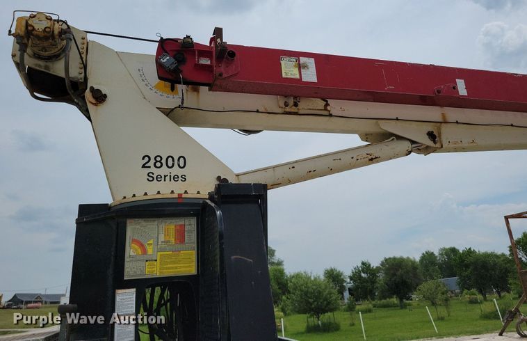 image for item JO9175 1999 Ford F800  crane truck