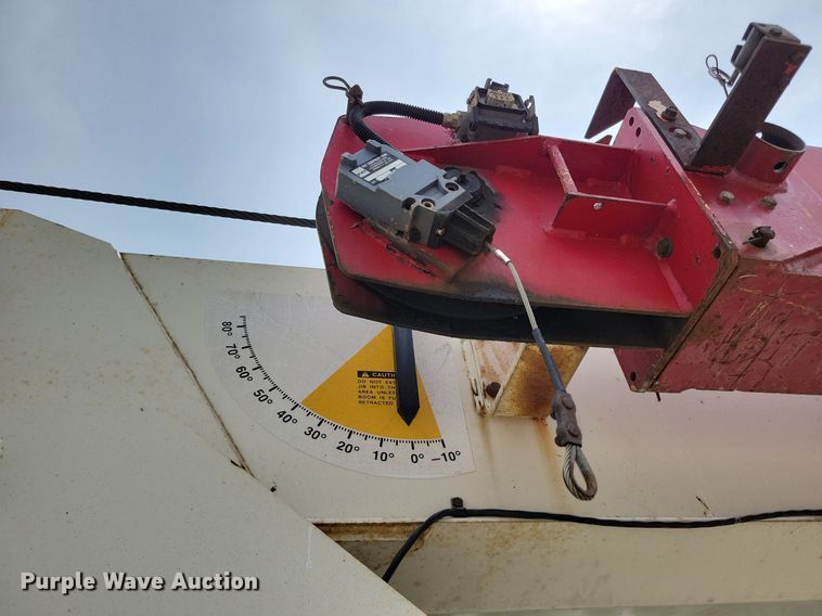 image for item JO9175 1999 Ford F800  crane truck