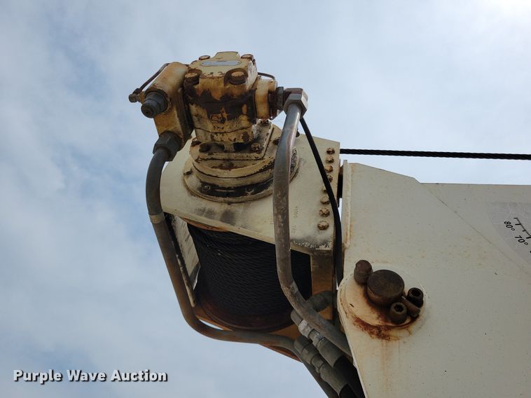 image for item JO9175 1999 Ford F800  crane truck