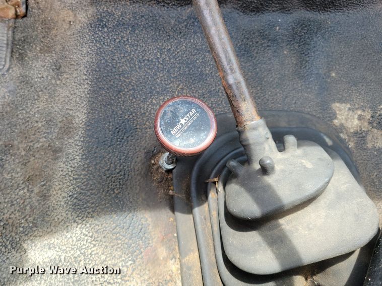 image for item JO9175 1999 Ford F800  crane truck