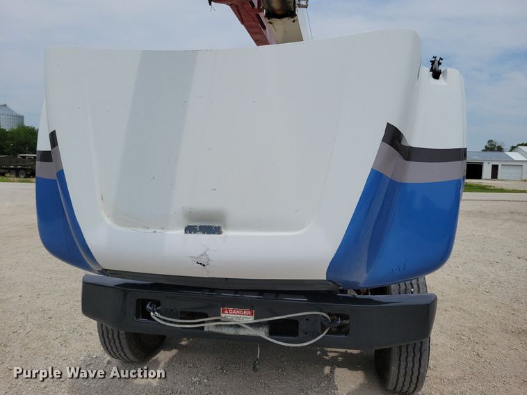 image for item JO9175 1999 Ford F800  crane truck