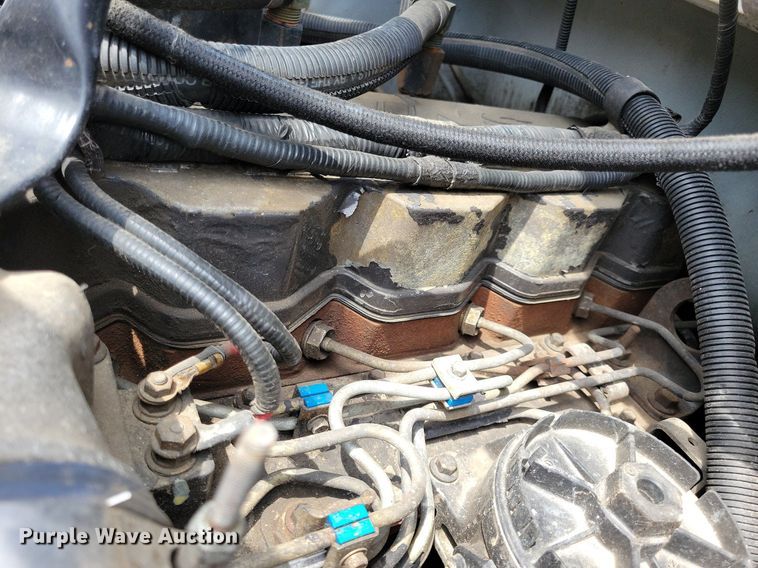 image for item JO9175 1999 Ford F800  crane truck