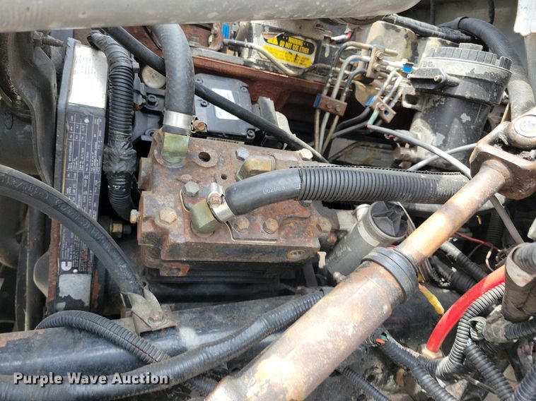 image for item JO9175 1999 Ford F800  crane truck