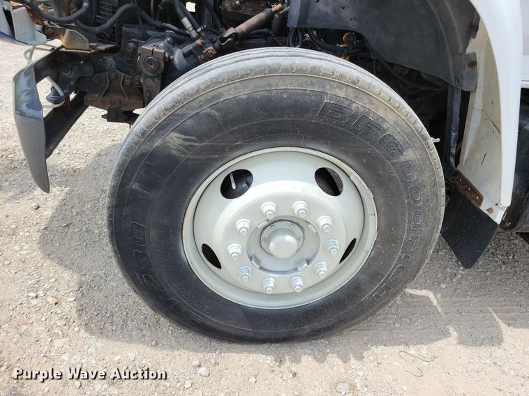 image for item JO9175 1999 Ford F800  crane truck