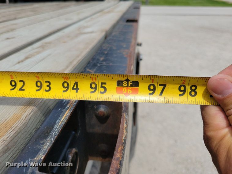 image for item JO9175 1999 Ford F800  crane truck