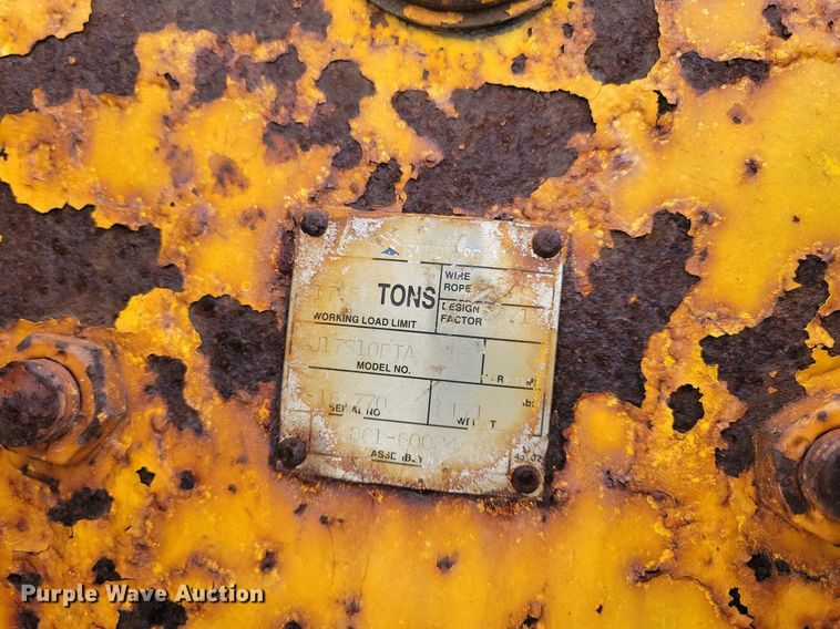 image for item JO9175 1999 Ford F800  crane truck