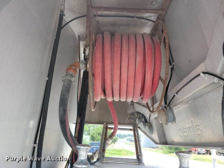 image for item JO9176 2007 Freightliner Business Class M2 106  fuel truck