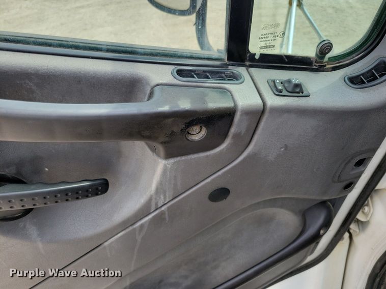 image for item JO9176 2007 Freightliner Business Class M2 106  fuel truck