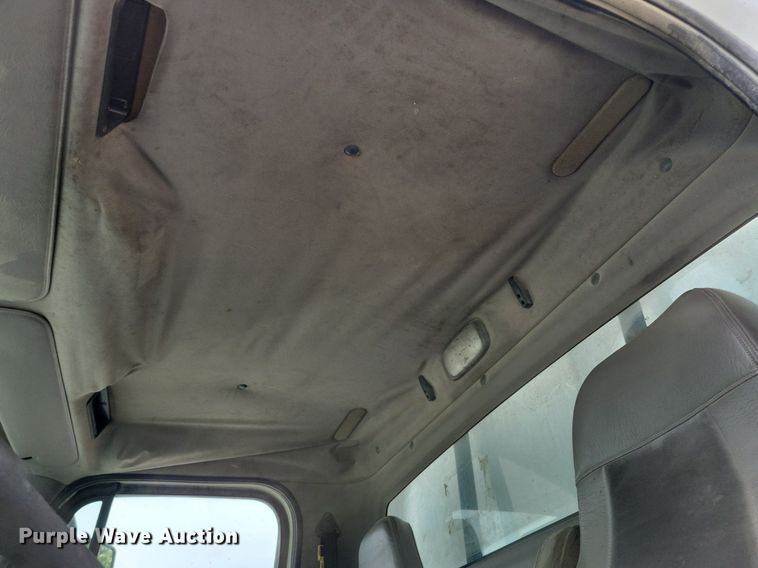 image for item JO9176 2007 Freightliner Business Class M2 106  fuel truck