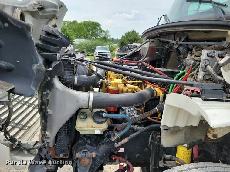 image for item JO9176 2007 Freightliner Business Class M2 106  fuel truck