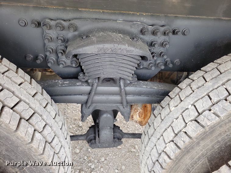 image for item JO9176 2007 Freightliner Business Class M2 106  fuel truck