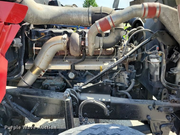 image for item JO9177 2000 Mack RD690S  semi truck