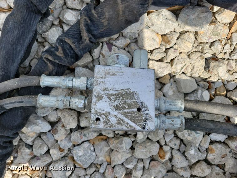 image for item JO9179 Curb Roller CR1528  curb roller