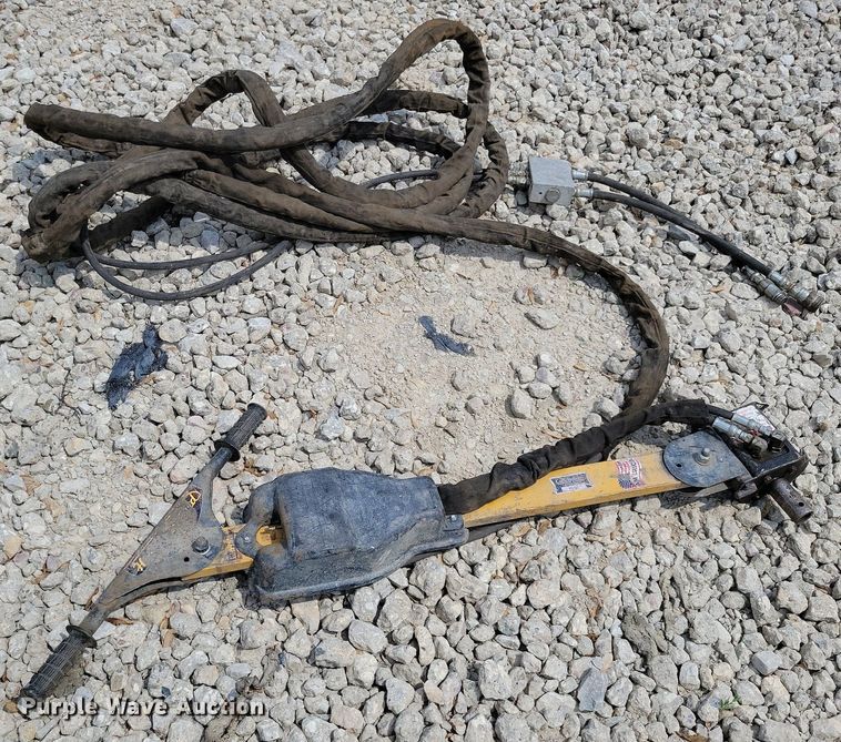 image for item JO9179 Curb Roller CR1528  curb roller