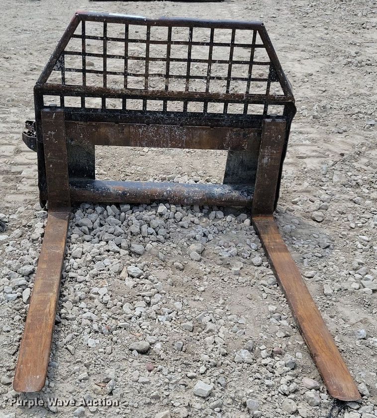 image for item JO9182 46" L skid steer forks