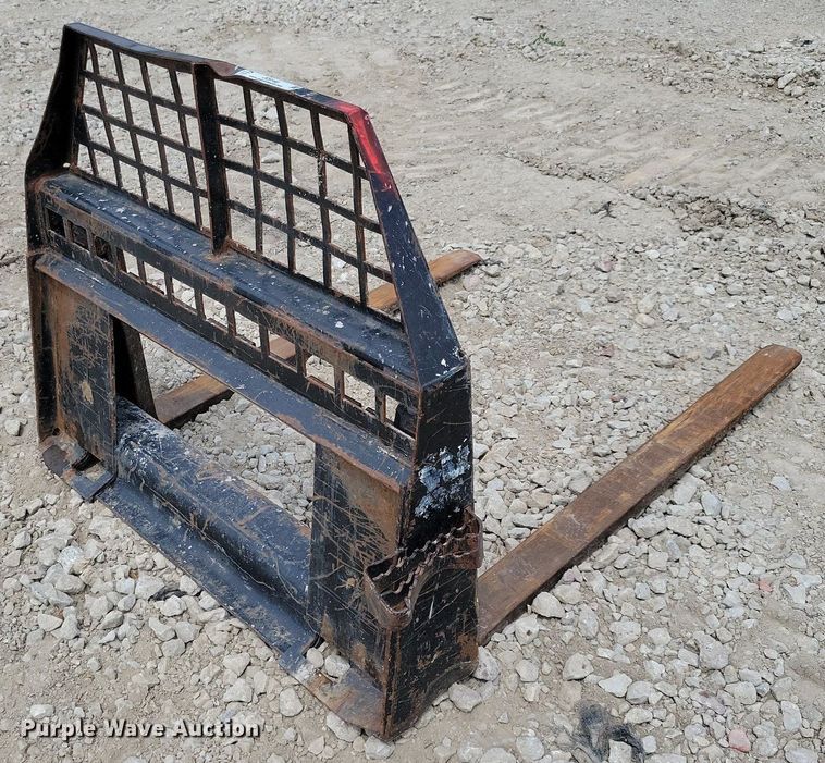 image for item JO9182 46" L skid steer forks