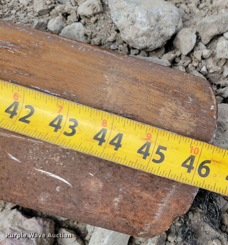 image for item JO9182 46" L skid steer forks