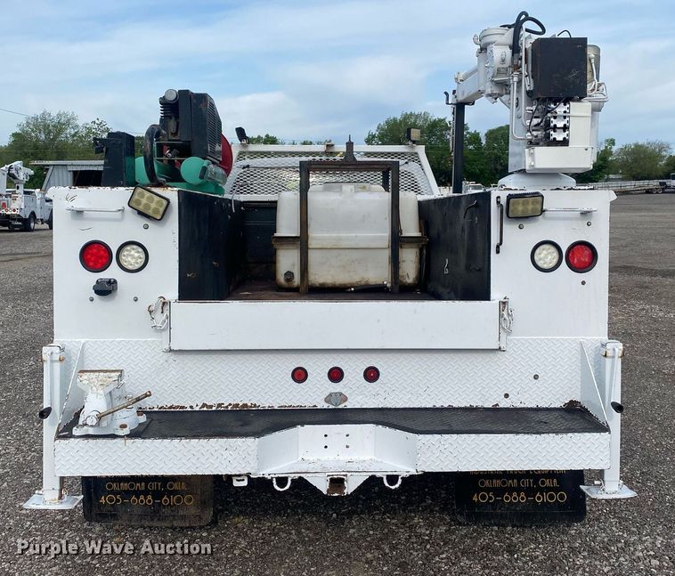 image for item JW9280 2015 Ford F350 Super Duty XL  utility bed pickup truck