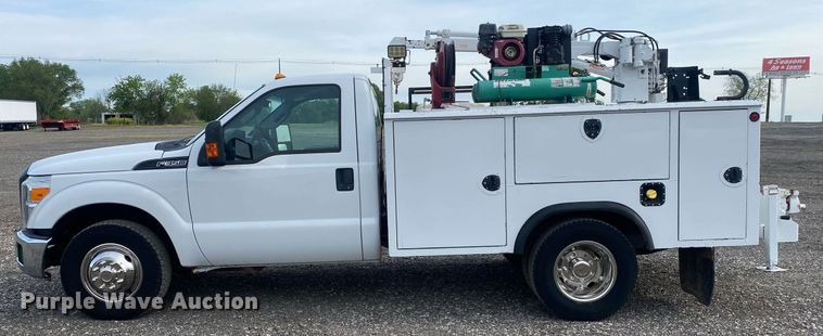 image for item JW9280 2015 Ford F350 Super Duty XL  utility bed pickup truck