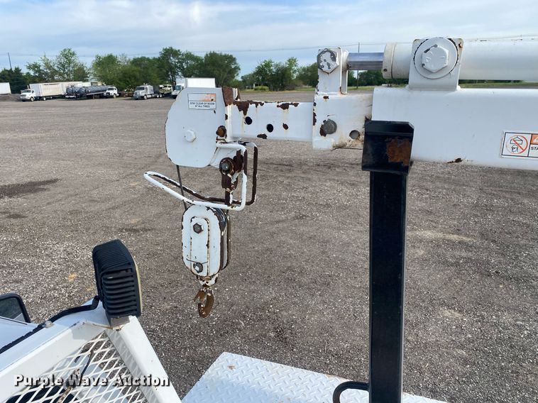 image for item JW9280 2015 Ford F350 Super Duty XL  utility bed pickup truck